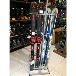 Стойка для лыж